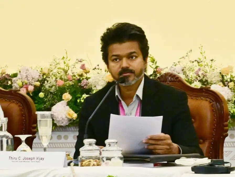 அமித்ஷாவுக்கு முன் நீட் தேர்வு எதிராக குரல் கொடுத்த விஜய்