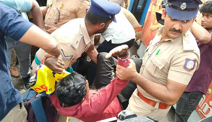 வது நாளாக இடைநிலை ஆசிரியர்கள் போராட்டம்