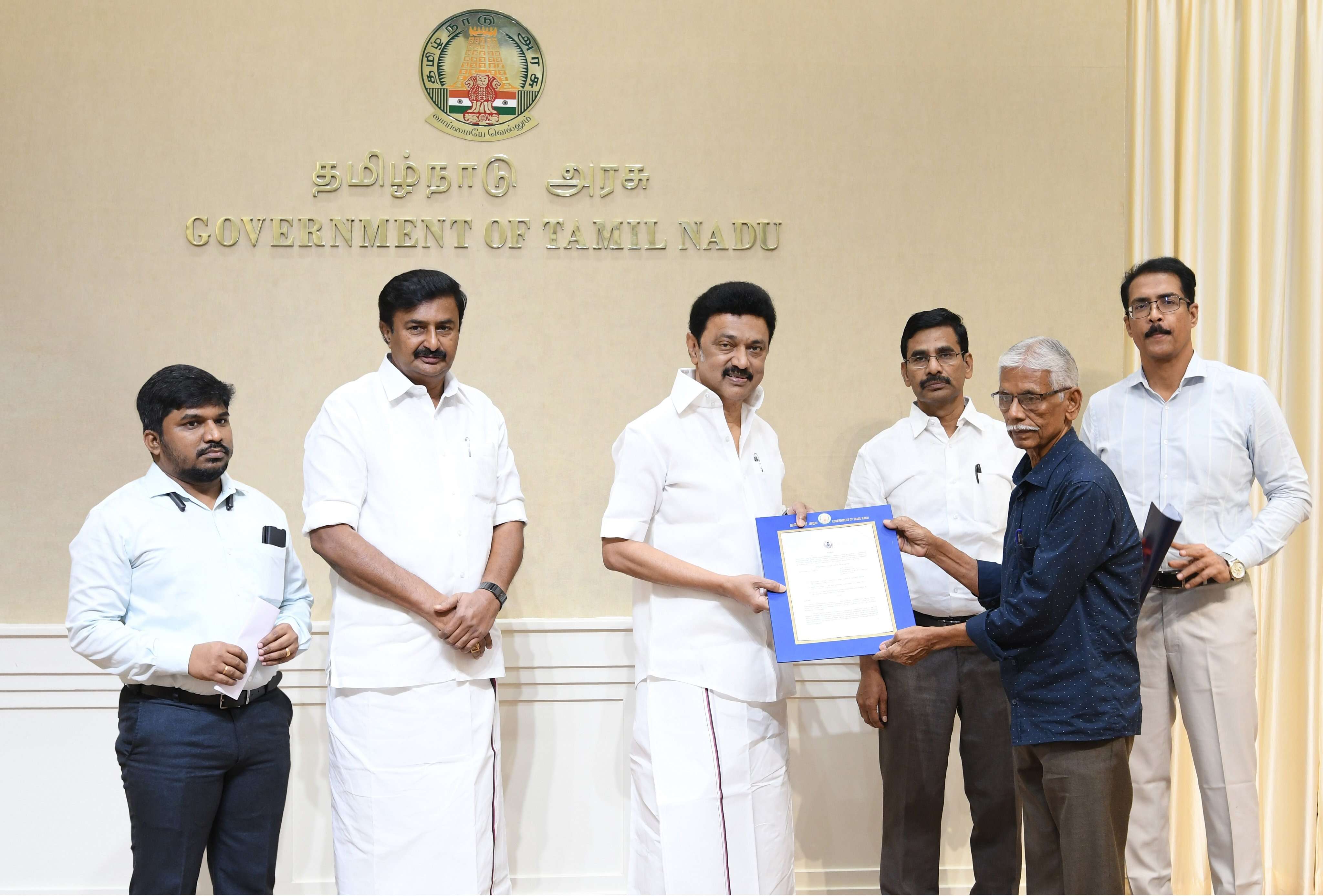 ஓய்வு பெற்ற 41 பத்திரிகையாளர்களுக்கு மாதம் ரூ.10,000/- ஓய்வூதியம்!!