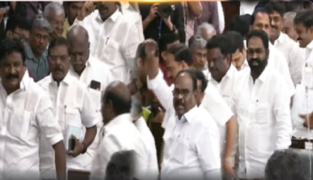 #BREAKING : சட்டப்பேரவையில் இருந்து தி.மு.க வெளிநடப்பு..!