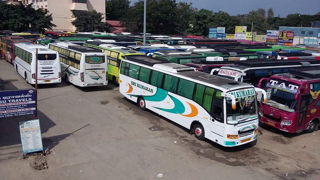 பொங்கல் பண்டிகையையொட்டி ஆம்னி பேருந்துகளில் பலமடங்கு கட்டண உயர்வு!