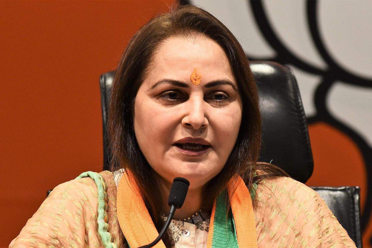 ஜெயப்பிரதாவுக்கு 6 மாதம் சிறை