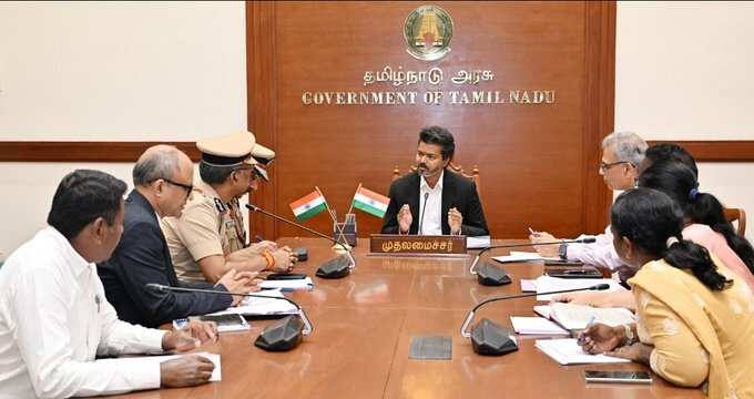 முதலமைச்சரின் செயலாளர்களாக அண்ணாதுரை, விஷ்ணு ஆகியோர் நியமனம்