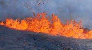 ஒரே நாளில் 800 நிலநடுக்கங்கள் - ஐஸ்லாந்தில் அவசர நிலை