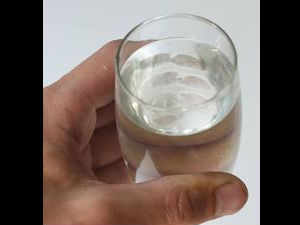 வெறும் வயிற்றில் இளஞ்சூடான நீர் அருந்துவதன் மூலம் என்ன நன்மைகள் ஏற்படும்னு தெரிஞ்சிக்கோங்க