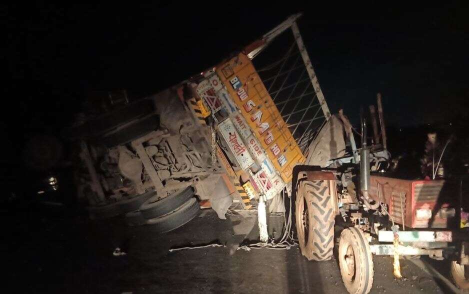 தனியார் பேருந்தும் அரிசி லாரியும் நேருக்கு நேர் மோதி விபத்து - 9 பேர் பலி