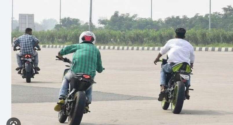 யாரும் வாகன ரேஸில் ஈடுபடக்கூடாது- காவல்துறை எச்சரிக்கை