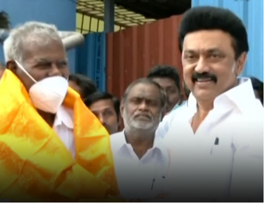 இந்திய கம்.,கட்சியின் மூத்த தலைவர் நல்லக்கண்ணு 97வது பிறந்தநாள் - முதலமைச்சர் மு.க.ஸ்டாலின் நேரில் வாழ்த்து..