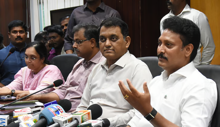 #BIG NEWS : தமிழக பள்ளி மாணவர்களுக்கு குஷியான செய்தி…!