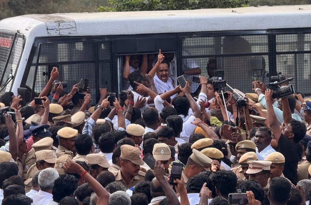 #BIG NEWS : அதிமுக முன்னாள் அமைச்சர் எம்.ஆர்.விஜயபாஸ்கர் கைது!