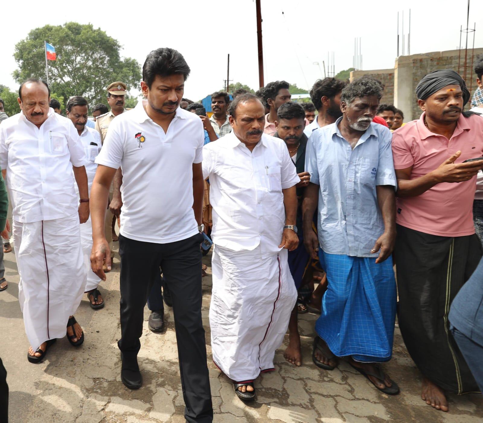 கடலூர் மாவட்டத்தில் வெள்ள பாதிப்புகளை ஆய்வு செய்த துணை முதலமைச்சர்!