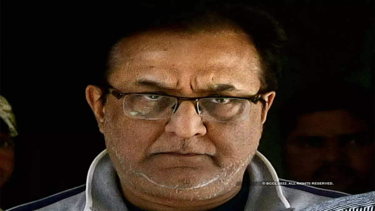 காந்திகளும், காங்கிரஸூம் மிரட்டி பணம் பறிப்பவர்கள் மட்டுமல்ல, நாட்டின் உயரிய விருதுகளை விற்பனை செய்பவர்கள்.. பா.ஜ.க.