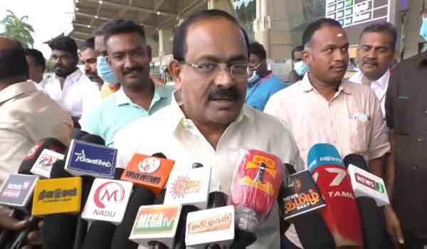 வாய் புளித்ததோ மாங்காய் புளித்ததோ என்று பேசுகிறார் எடப்பாடி - அமைச்சர் சக்ரபாணி எரிச்சல்