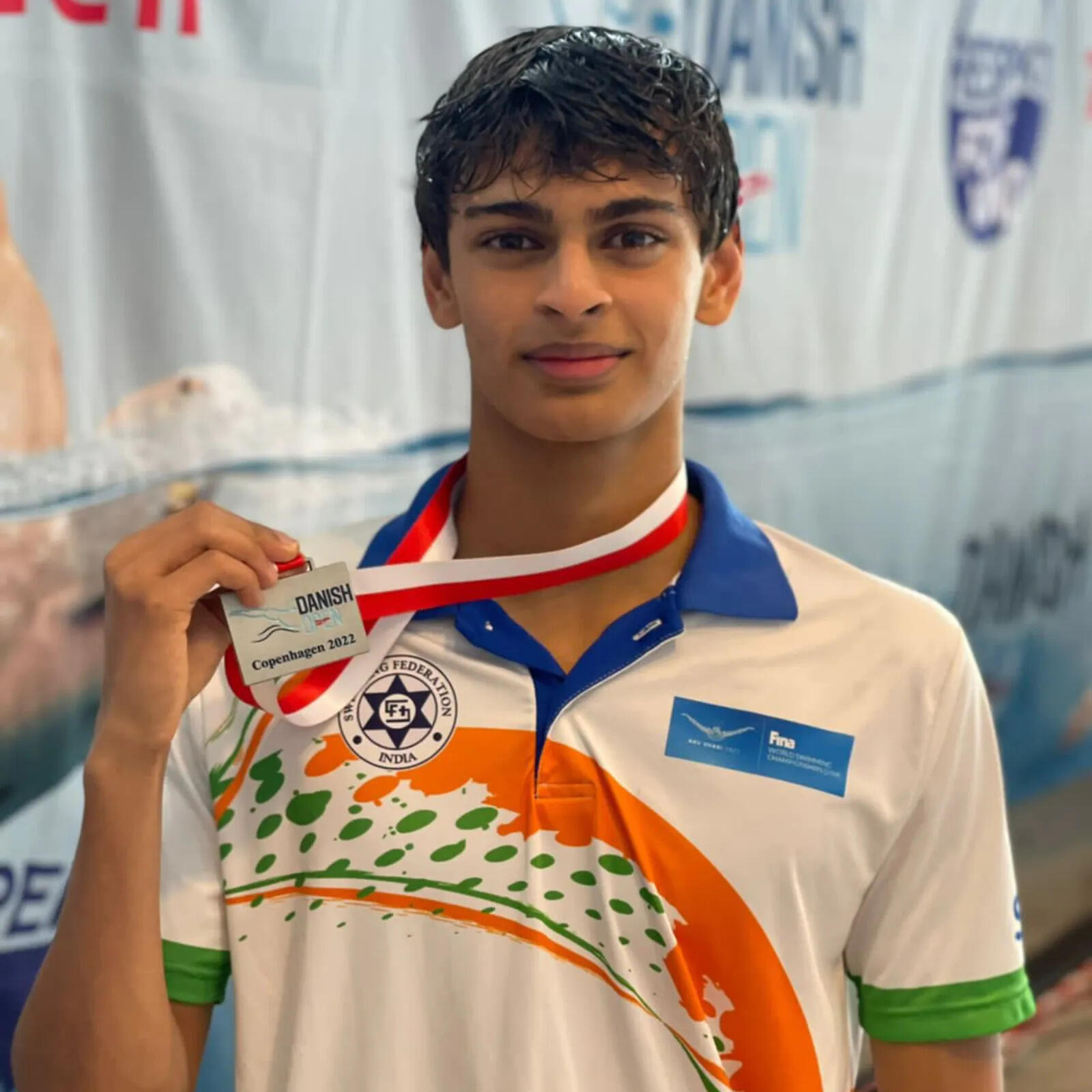 டென்மார்க் சர்வதேச நீச்சல் போட்டி - நடிகர் மாதவன் மகன் சாதனை!!