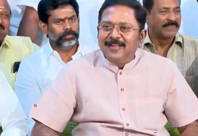 “போயஸ் கார்டனில் இருந்த முக்கிய ஃபைல்கள்! எங்களுக்கு பிளாக்மெயில் செய்யும் பழக்கமில்லை”- டிடிவி தினகரன்