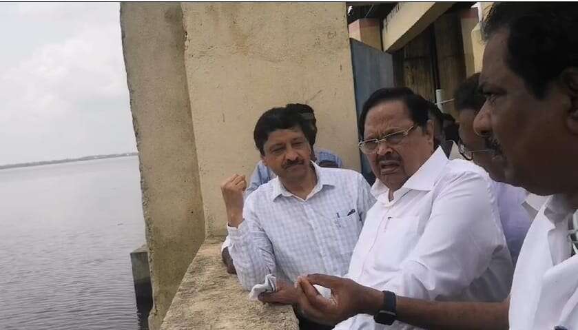 புழல் ஏரியில் அமைச்சர்கள் துரைமுருகன், மூர்த்தி திடீர் ஆய்வு!