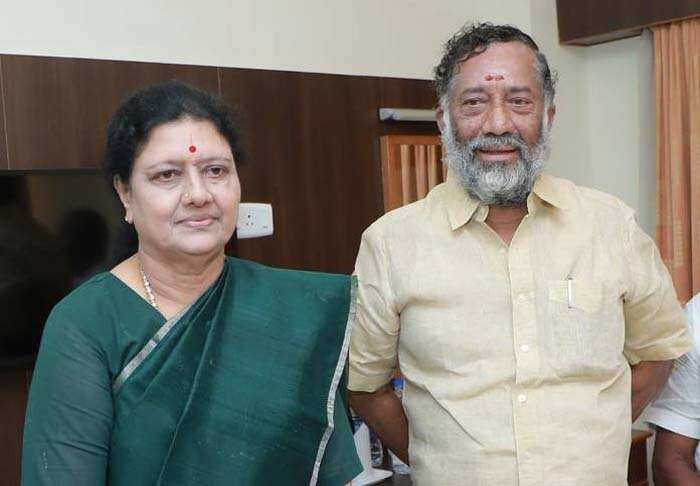 ஓபிஎஸ் தம்பி கொடுத்த ஐடியா! உற்சாகத்தில் சசிகலா!