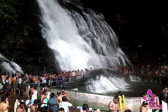 குற்றால அருவிகளில் 24 ,மணிநேரமும் குளிக்க அனுமதி!!