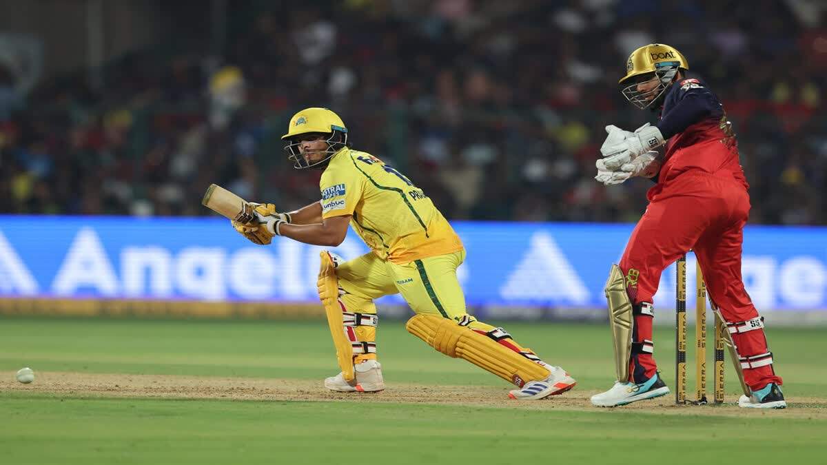 43 ரன்கள் வித்தியாசத்தில் சிஎஸ்கே அணியை வீழ்த்தி ராயல் சேலஞ்சர்ஸ் பெங்களூரூ வெற்றி..!