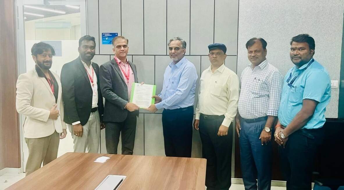 சென்னை மெட்ரோ இரயில்- மின்தூக்கி மற்றும் நகரும் படிக்கட்டுகள் அமைக்கும் பணிகளுக்கான ஒப்பந்தம்