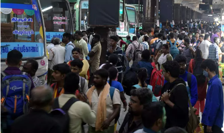 ஒரே மாதத்தில் இவ்வளவு பேரா??! அரசு பேருந்துகளில் ஆன்லைன் டிக்கெட் முன்பதிவு புதிய உச்சம்..