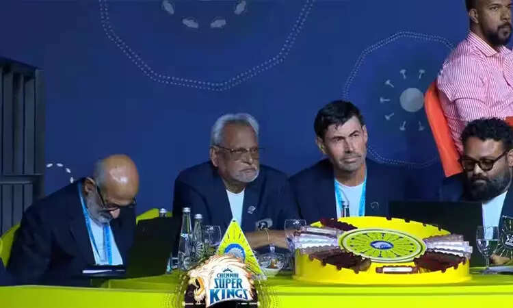 IPL AUCTION : ஐபிஎல் ஏலத்தில் விலை போகாத தமிழக வீரர்கள்..!