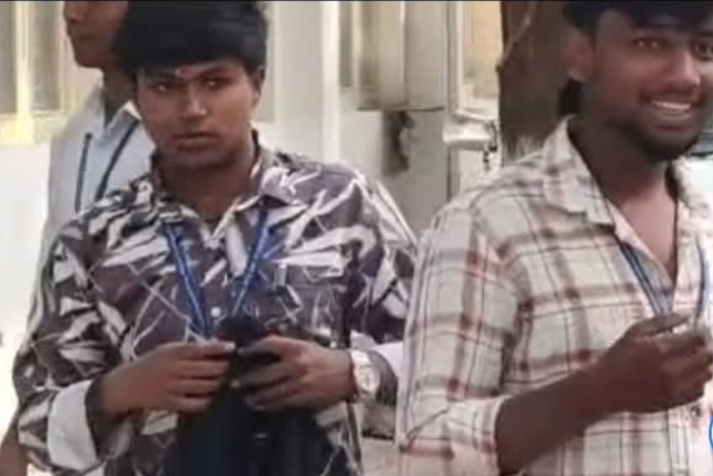 ஆளுநருக்காக ஐயப்பனின் கருப்புத் துண்டை பிடுங்கிய கல்லூரி நிர்வாகம்