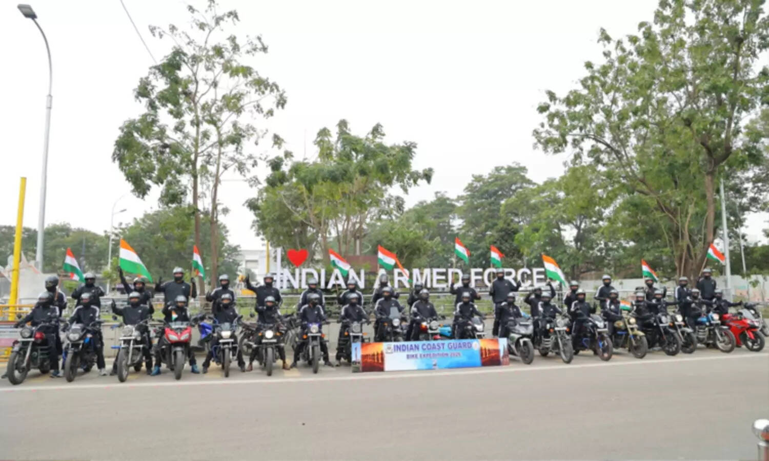 இந்திய கடலோரக் காவல்படையின் 50-வது பொன்விழா: 1,500 கி.மீ. மோட்டார் சைக்கிள் பேரணி..!