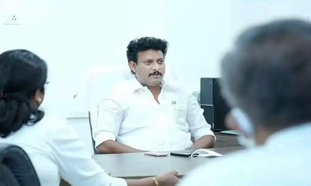 ராஜினாமா செய்யணும்- சொந்த கட்சியினரே அமைச்சர் அன்பிலுக்கு எதிராக முழக்கம்