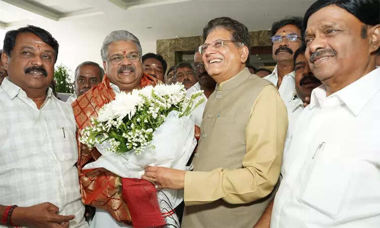 சட்டசபை தேர்தலில் தமிழ் மாநில காங்கிரஸ் தனி சின்னத்தில் போட்டியிடும் - ஜி.கே.வாசன்..!