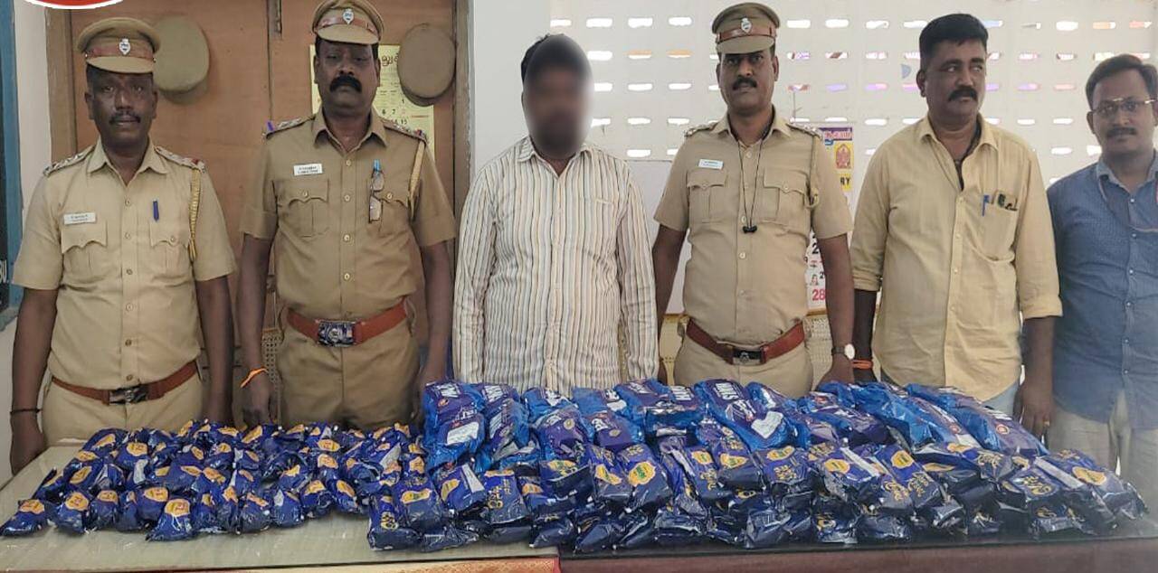 பேரணாம்பட்டில் இருசக்கர வாகனத்தில் குட்கா கடத்திய நபர் கைது!