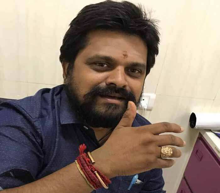 என் மனம் முழுவதும் வருத்தம் பரவி கண்ணீர் கசிகிறது - ஜெ., உதவியாளர் உருக்கம்