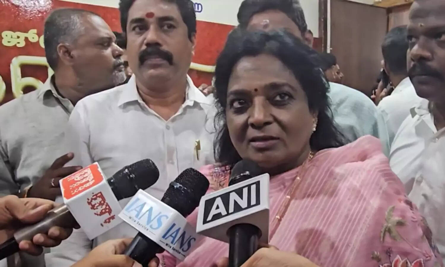 விஜய்யின் மாநாடு அரசியல் கூட்டம் போல் இல்லை - தமிழிசை சவுந்தரராஜன்..!