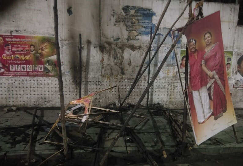 தேமுதிக அலுவலகத்தில் அமைக்கப்பட்டுள்ள தண்ணீர் பந்தலில் தீ விபத்து!!