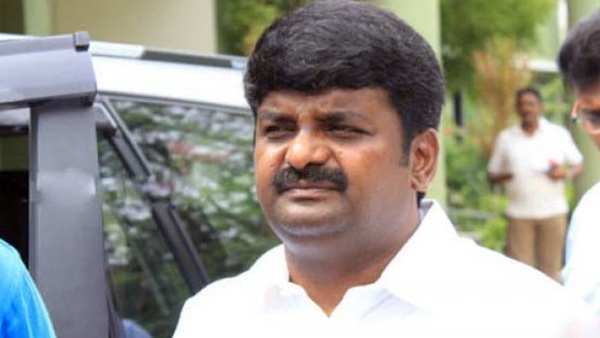 முன்னாள் அமைச்சர் சி.விஜயபாஸ்கர் நீதிமன்றத்தில் ஆஜராக உத்தரவு..