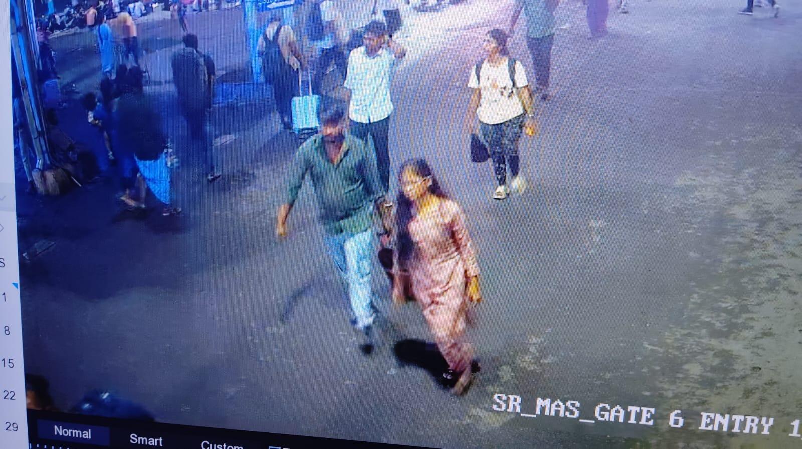 ஆக்ரா ரயிலில் துர்நாற்றம்: சூட்கேஸில் மனித உடல் பாகங்கள் மீட்பு – அதிர்ச்சியில் பயணிகள்!