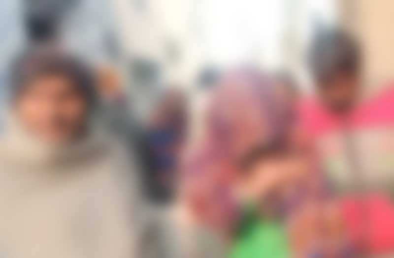 சகோதரிகள் மீது ஆசிட் வீச்சு -ஒருவர் கவலைக்கிடம் : இளைஞரின் பெயரை வெளியிடாத போலீஸ்