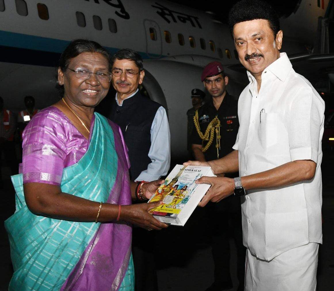 நீட் விலக்கு மசோதாவிற்கு ஒப்புதல் அளிக்க வேண்டும் - ஜனாதிபதியிடம் முதலமைச்சர் வலியுறுத்தல்