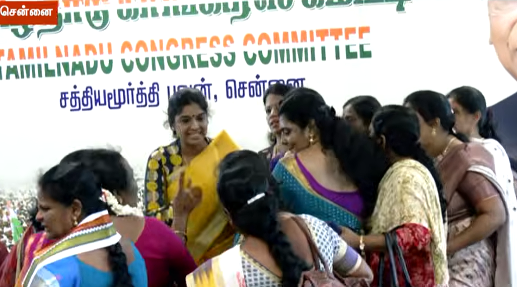 புதிய மகிளா காங்கிரஸ் தலைவர் நியமனத்திற்கு எதிர்ப்பு- சத்தியமூர்த்தி பவனில் பரபரப்பு