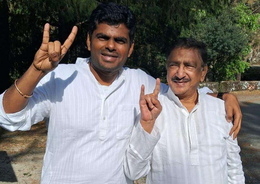 ஆன்மீக பயணமாக இமயமலை சென்ற அண்ணாமலை!