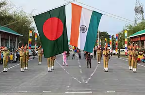 இந்தியா - வங்கதேசம் இடையே உறவில் விரிசல்: இந்தியர்களுக்கு விசா வழங்க வங்கதேசம் திடீர் தடை!