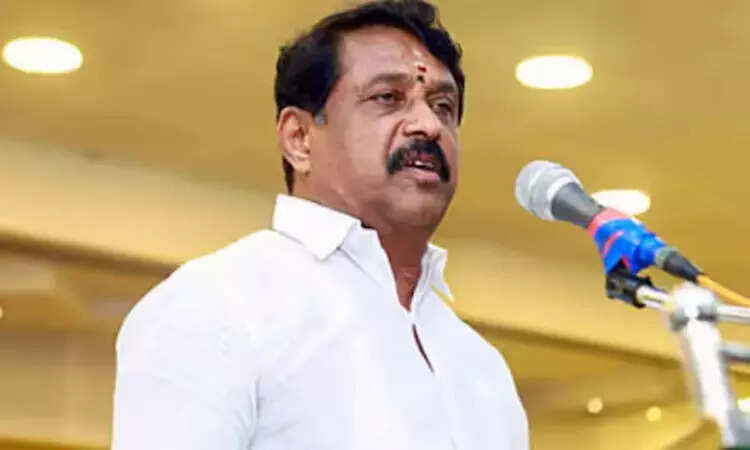 பெண் காவலர்களை வீடியோ எடுத்த விவகாரம்: பரமக்குடி சம்பவத்திற்கு பாஜக தலைவர் நயினார் நாகேந்திரன் கண்டனம்.