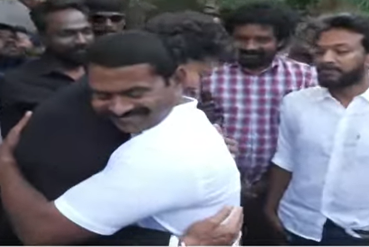 விஜய்யை ஆரத்தழுவி வரவேற்ற சீமான்