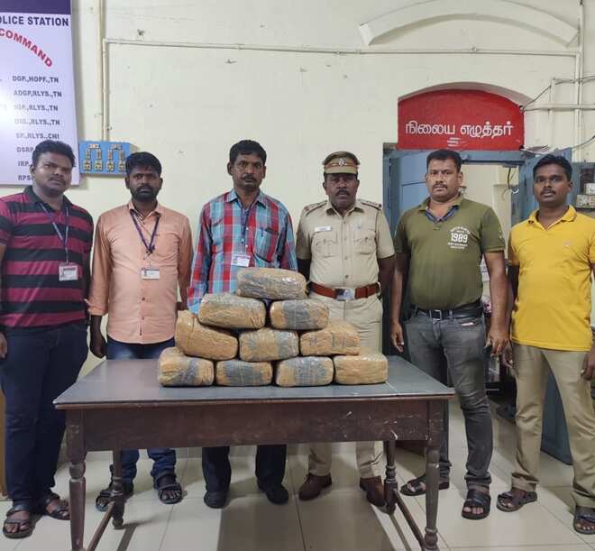 சேலம் வழியாக ரயிலில் கடத்திய 20 கிலோ கஞ்சா பறிமுதல்!