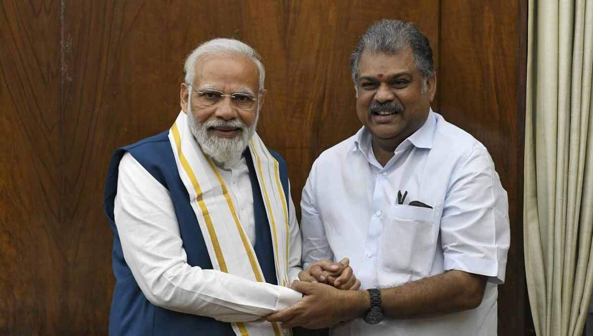 டிசம்பருக்குள் பாஜகவுக்குள் வந்துடணும் - வாசனுக்கு பாஜக கொடுக்கும் அழுத்தம்