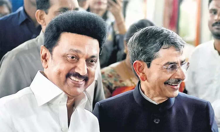 தமிழ்நாடு சட்டப்பேரவையில் நிறைவேற்றப்பட்ட 2 மசோதாக்களுக்கு ஆளுநர் ஒப்புதல்