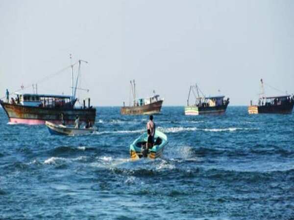 தமிழக மீனவர்களின் சிறை நீட்டிப்பு: விரைந்து மீட்க நடவடிக்கை வேண்டும்!