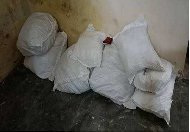 ஒசூரில் காரில் கடத்திய ரூ.1.25 லட்சம் மதிப்பிலான குட்கா பறிமுதல் - ஒருவர் கைது!