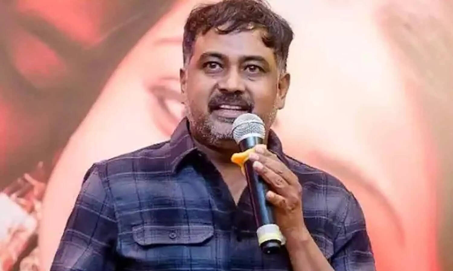 #BREAKING : கைது உத்தரவு என்பது வதந்தி; யாரும் நம்ப வேண்டாம் - இயக்குனர் லிங்குசாமி விளக்கம்..!