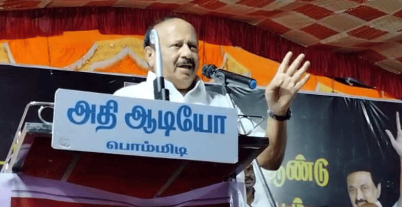 பொம்மணாட்டிக எல்லாம் ஓசியில போறீங்க.. அமைச்சர் பன்னீர்செல்வம் சர்ச்சை பேச்சு